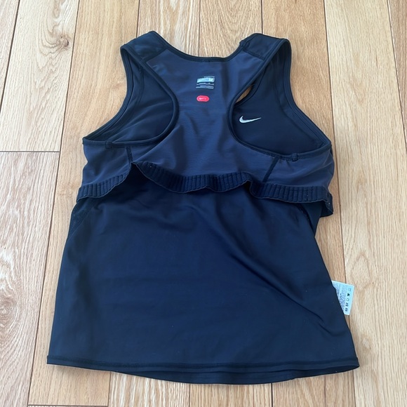 Nikefit Black Activewear top - Picture 8 of 8